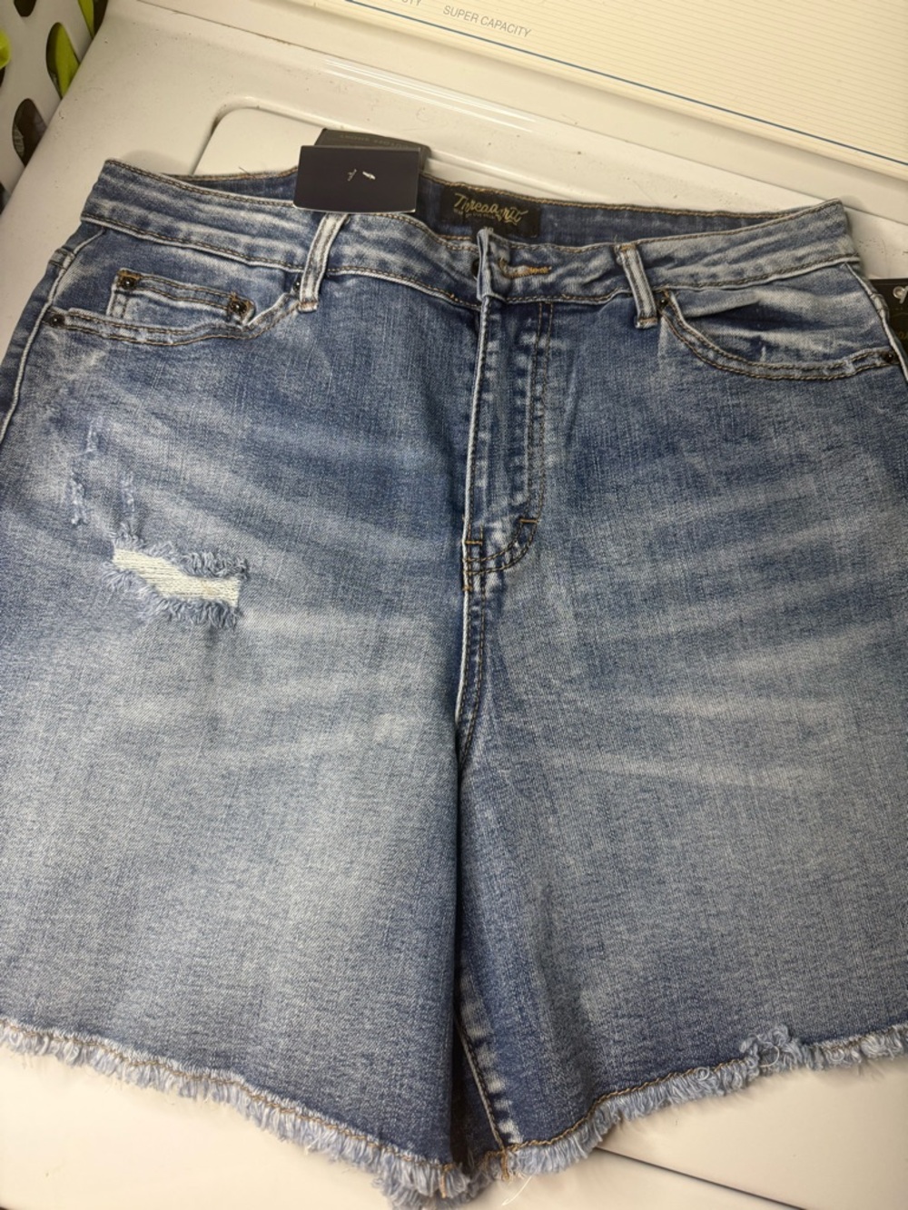 Womens size 10/30 shorts bundle - Picture 4 of 5